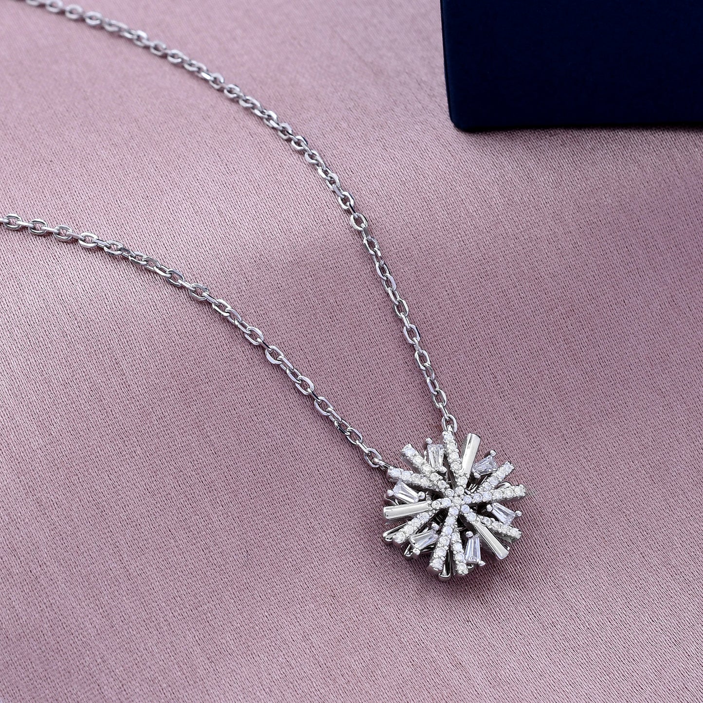 Cubic sunflake 925 Sterling Silver Pendant