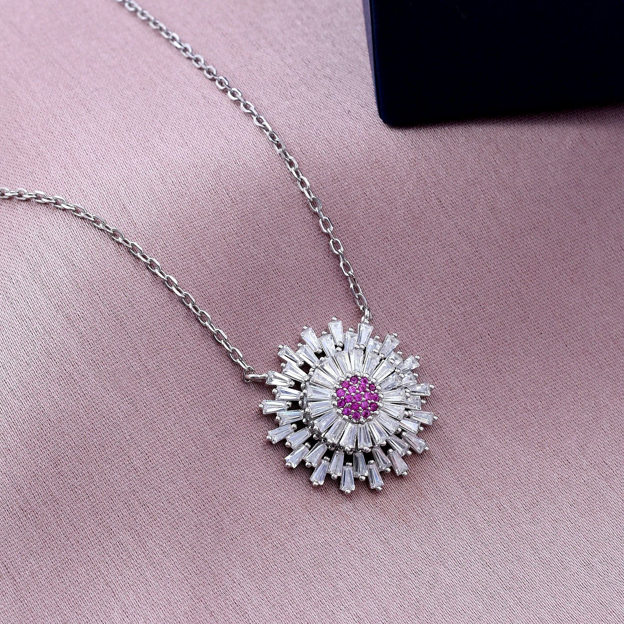 Flower Design 925 Sterling Silver Pendant