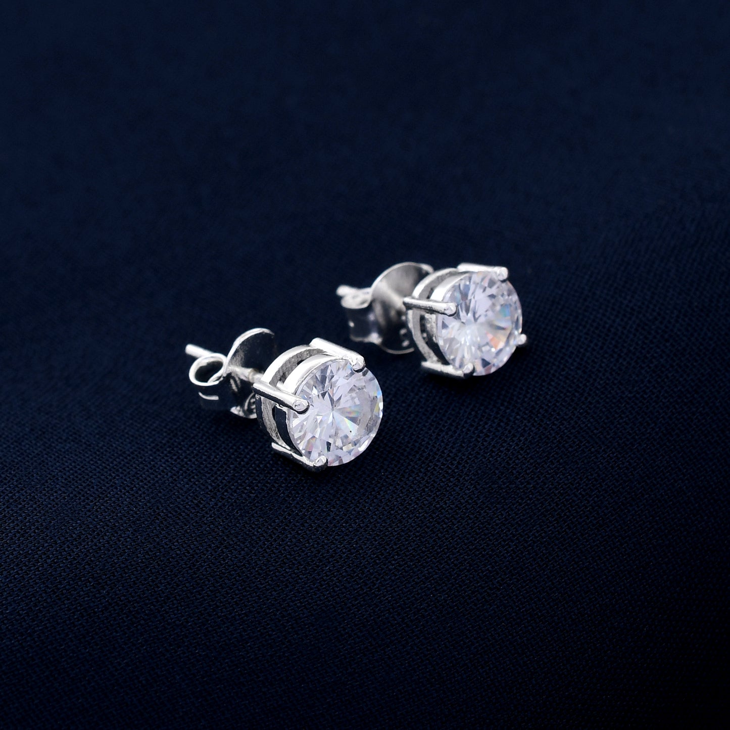 Round 925 Sterling Silver Studs