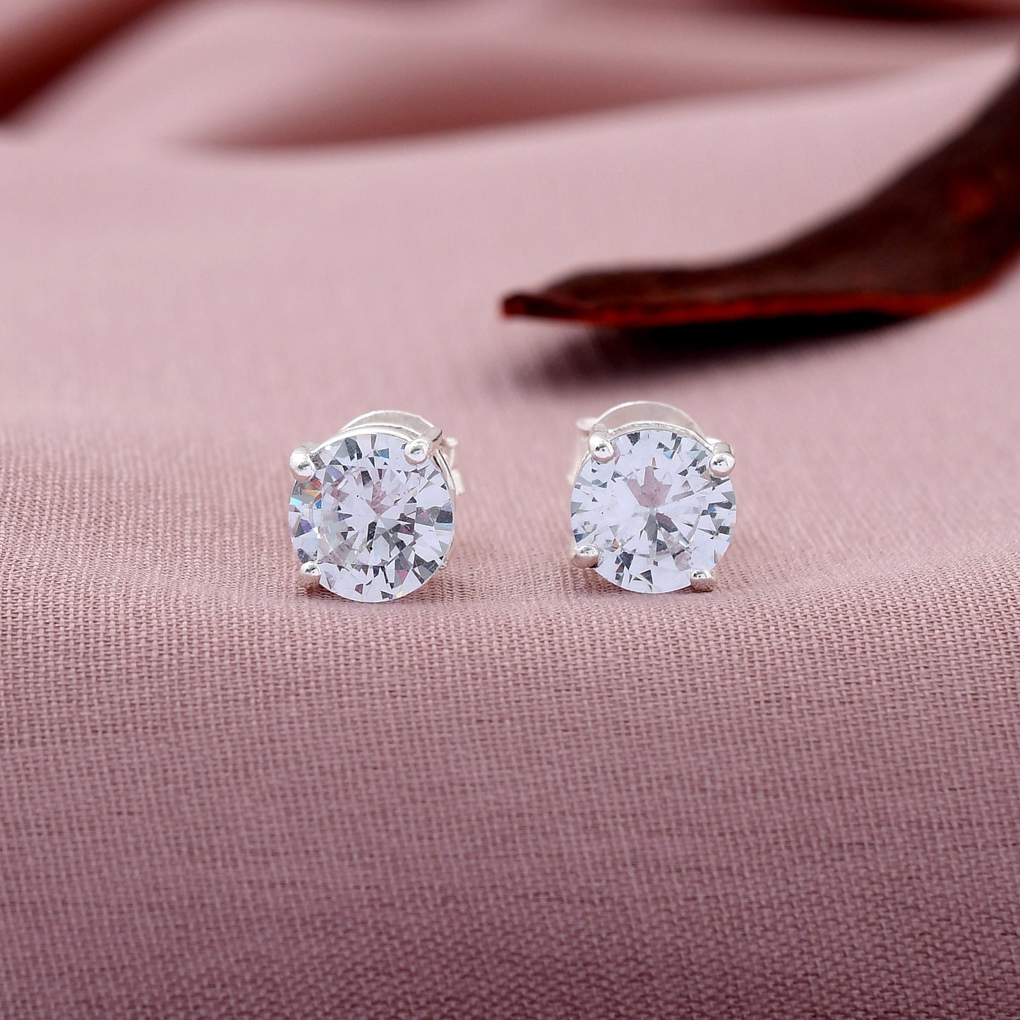 Round 925 Sterling Silver Studs