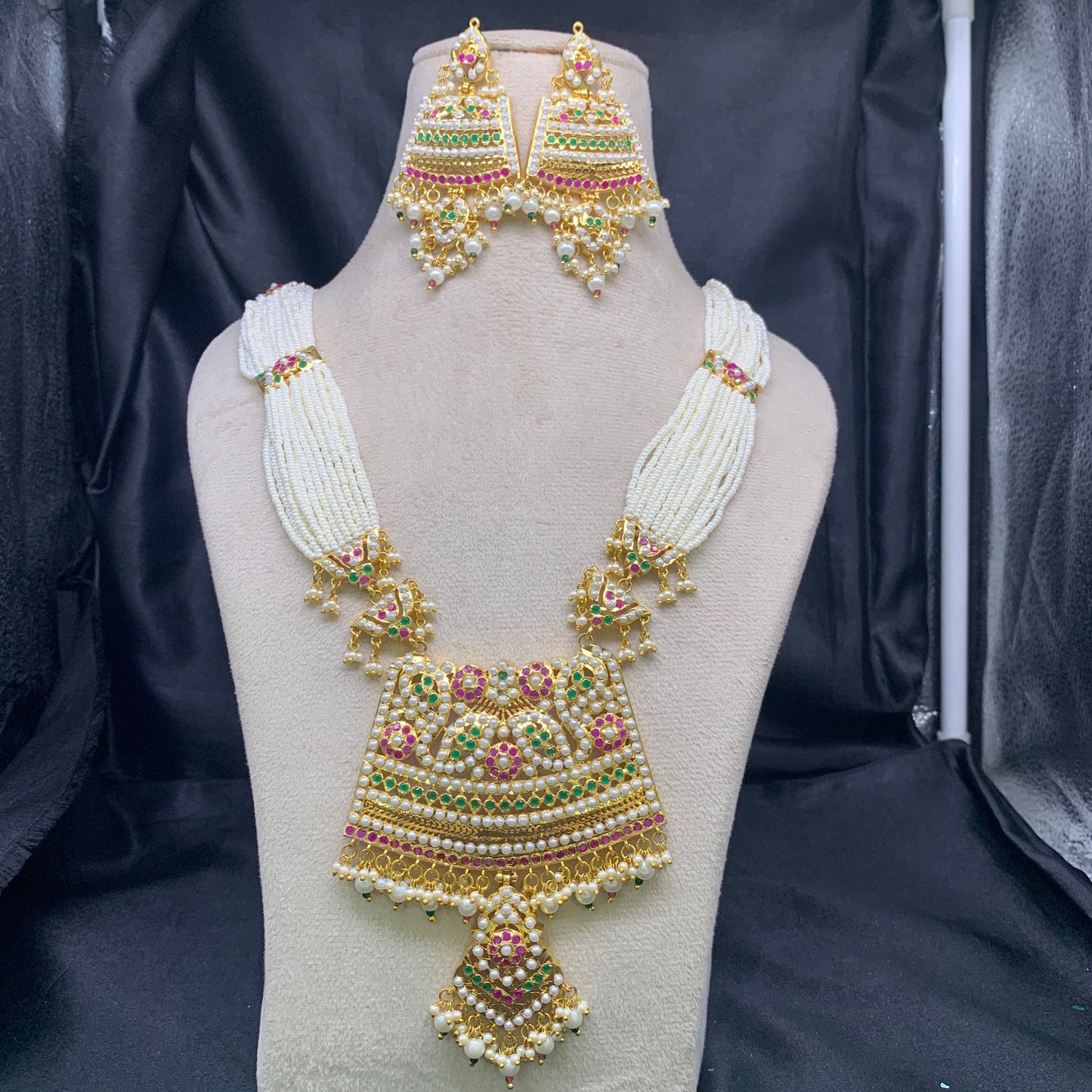 Necklace Set