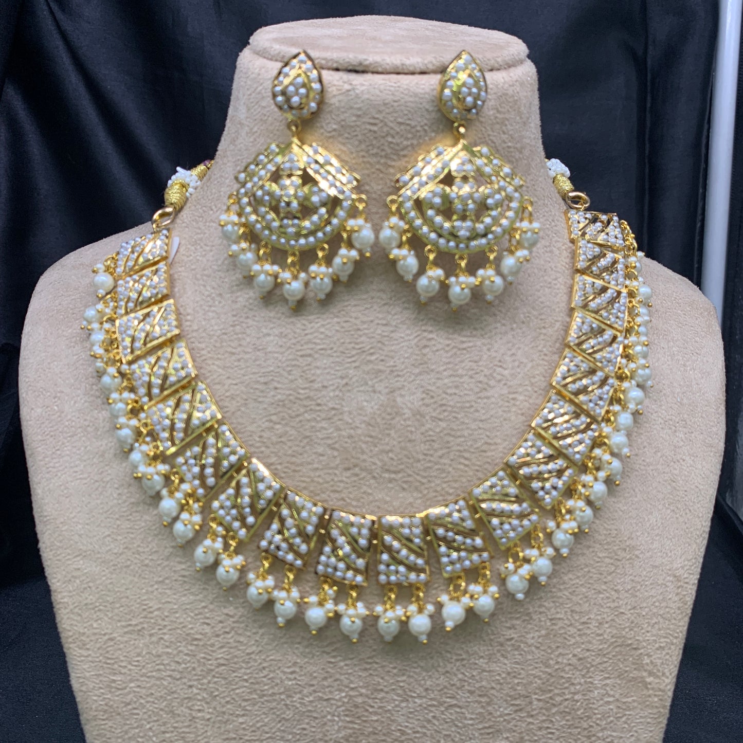 Necklace Set