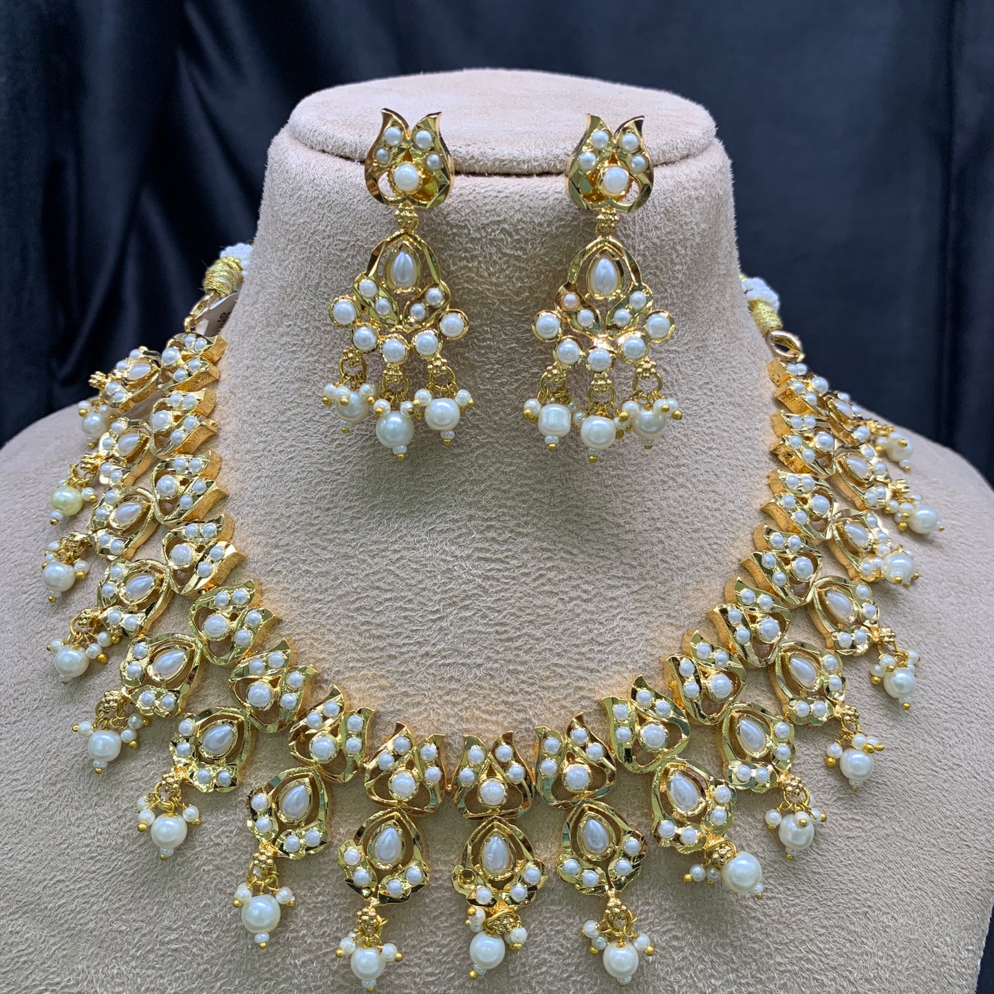 Necklace set