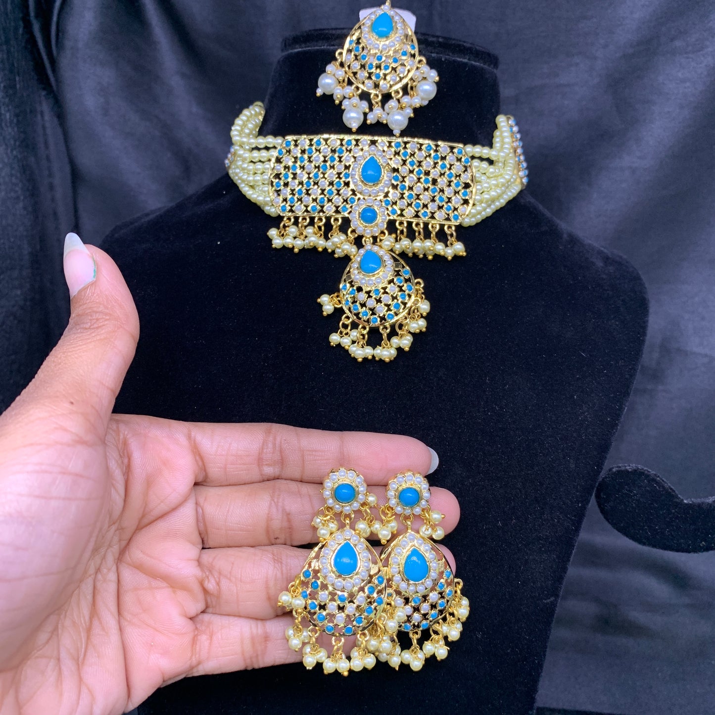 Necklace set