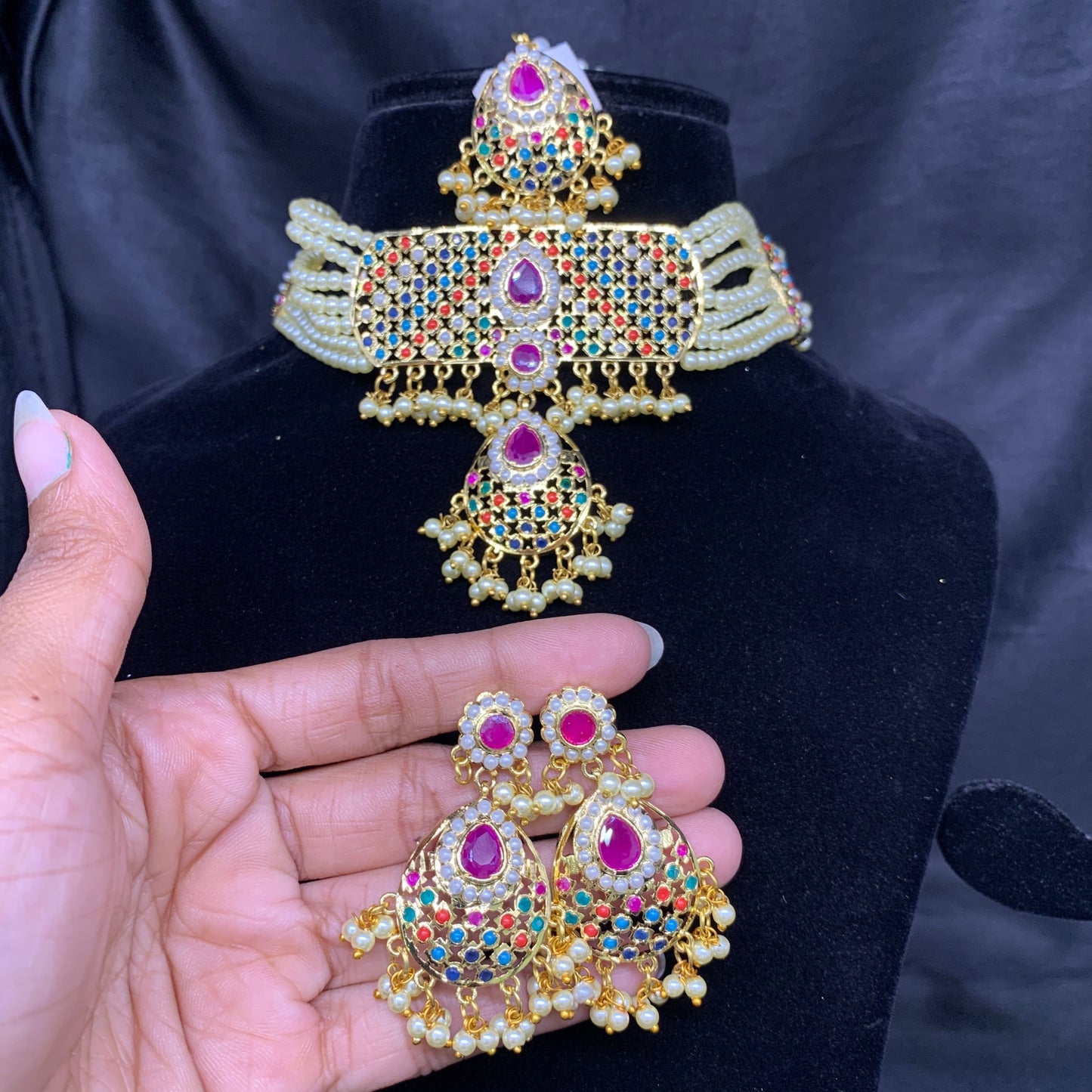 Necklace set