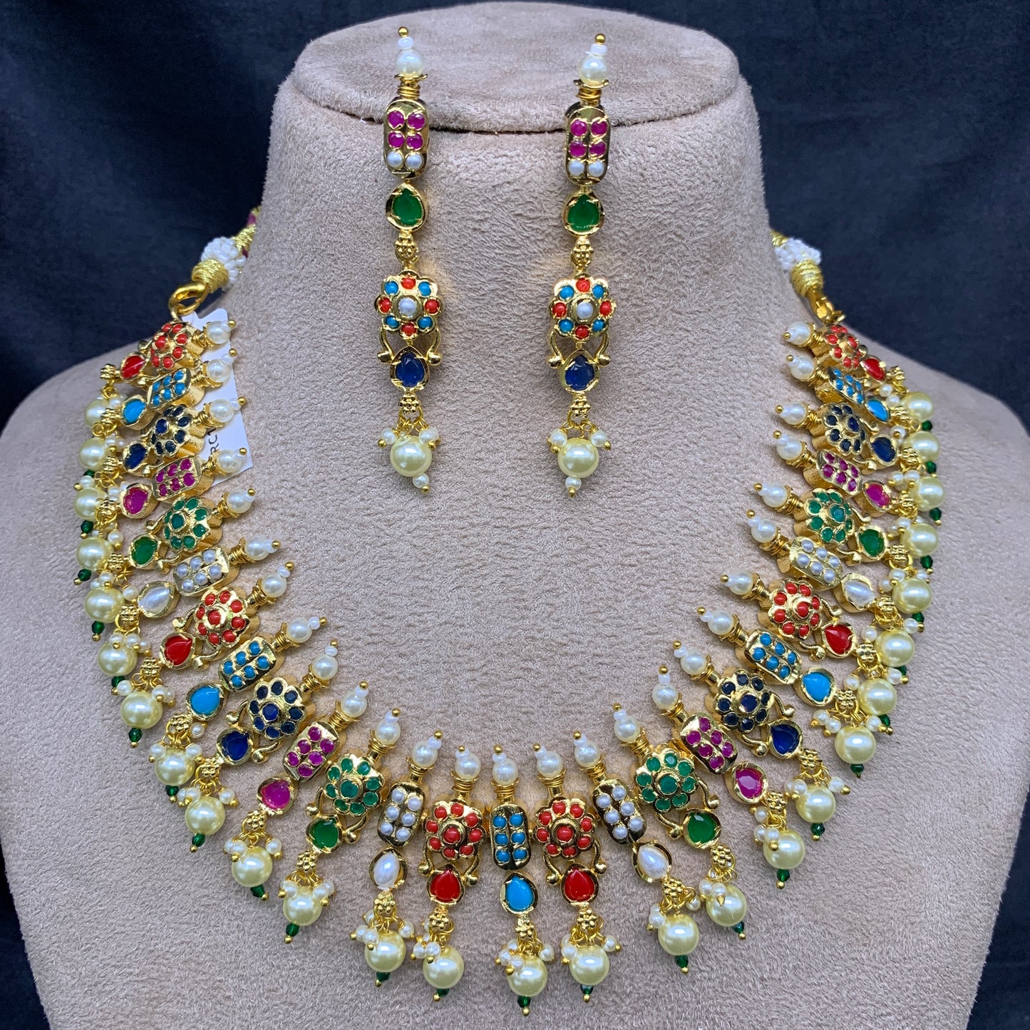 Necklace set