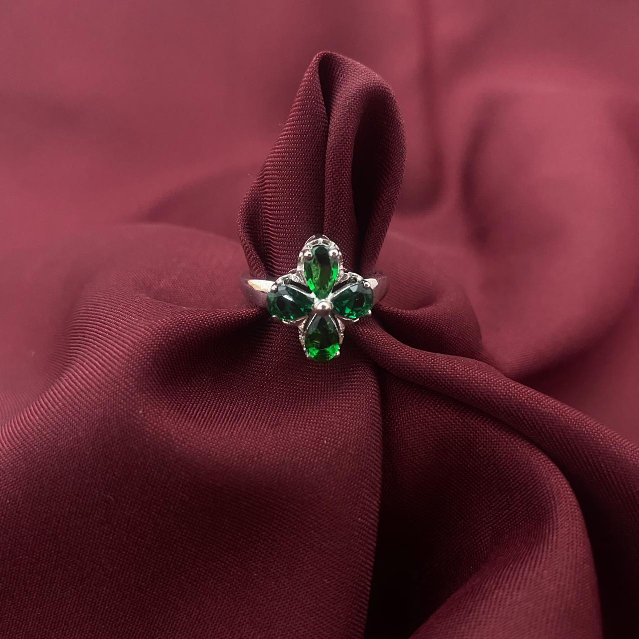 Flower Design 925 Sterling Silver Ring