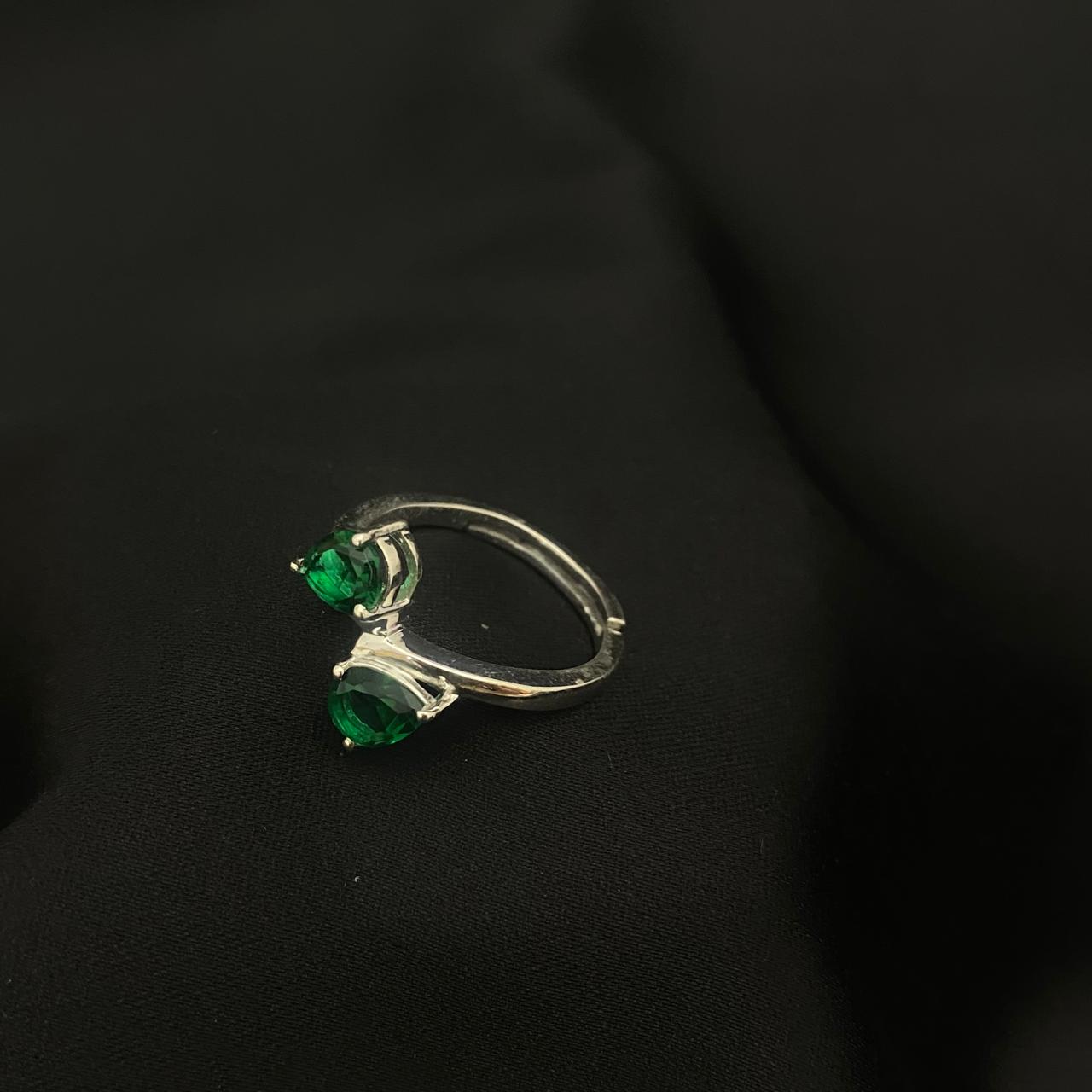 Twins Emerald Design 925 Sterling Silver Ring