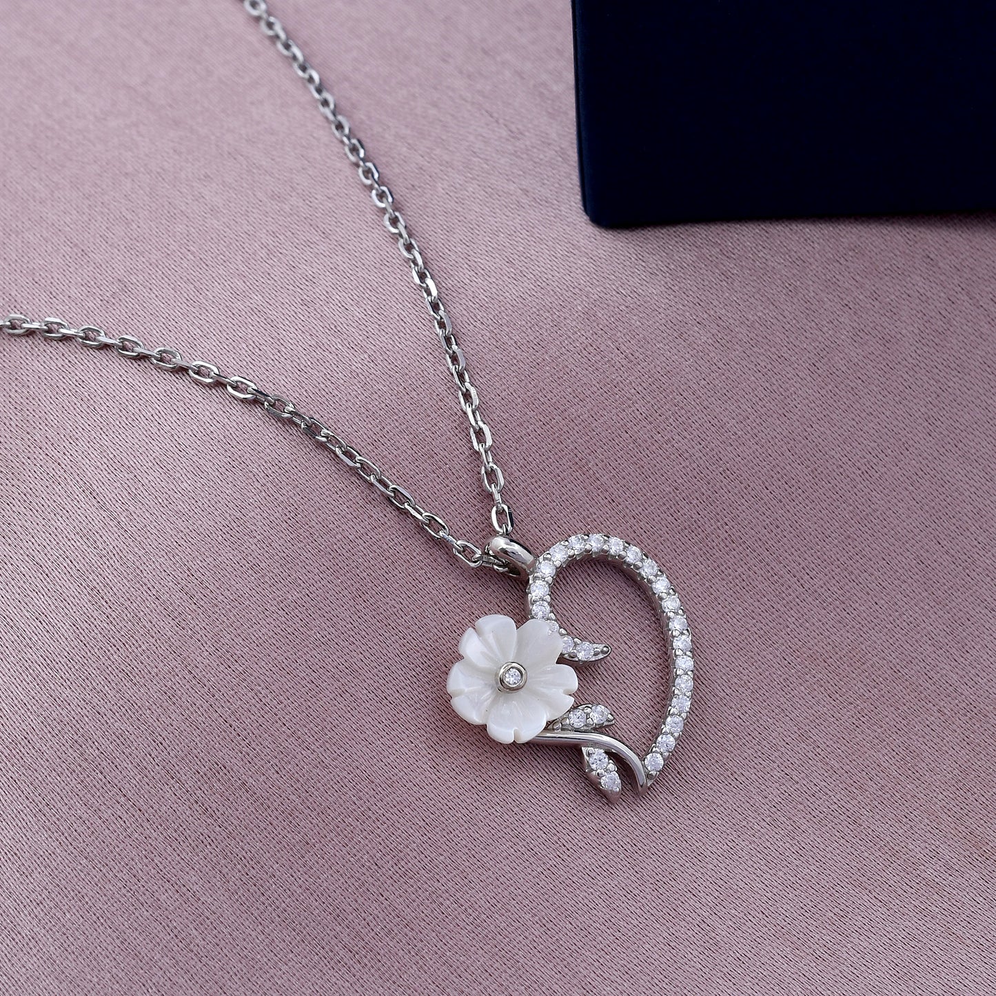 Flower Heart Design 925 Sterling Silver Pendant