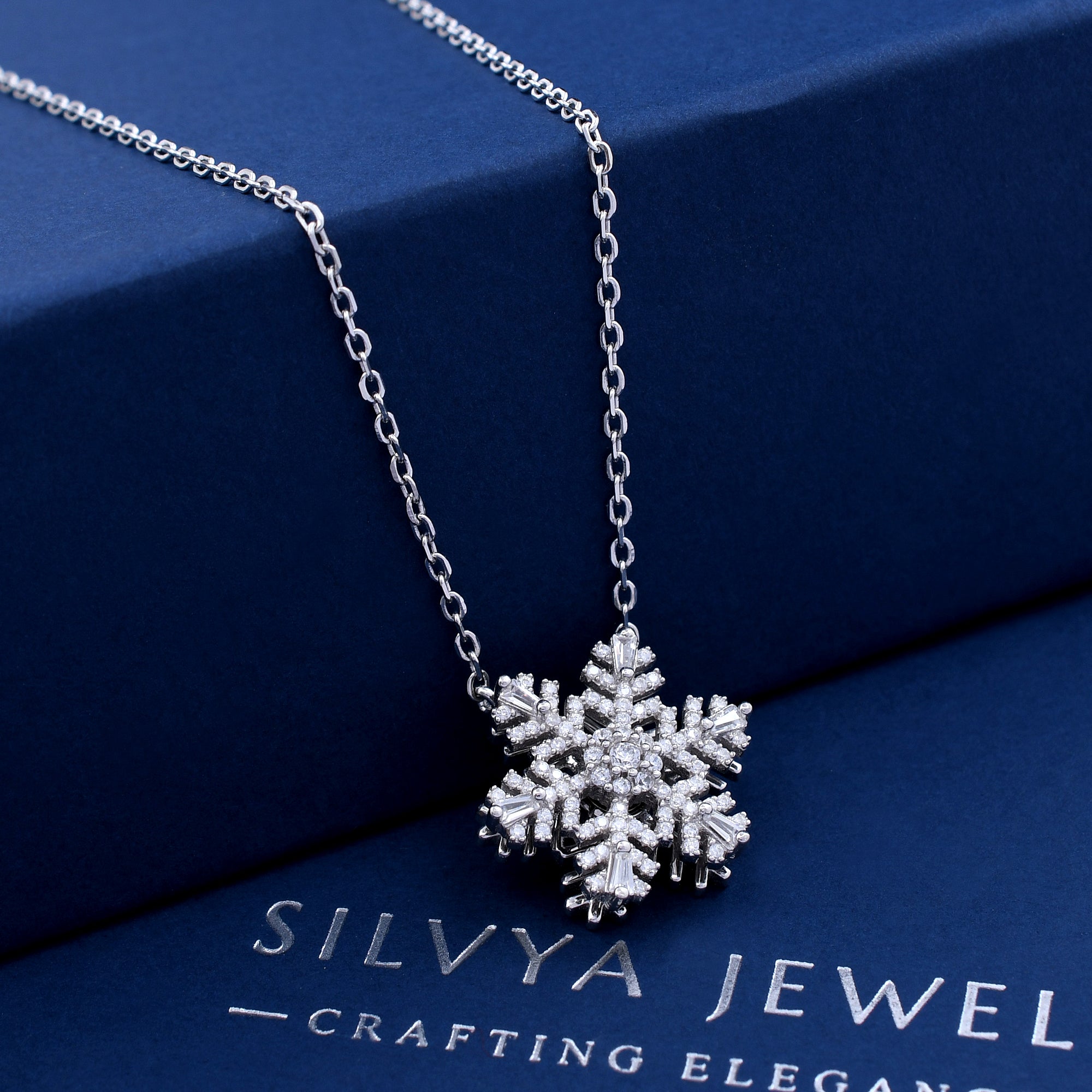 Snow Flower Design 925 Sterling Silver Pendant