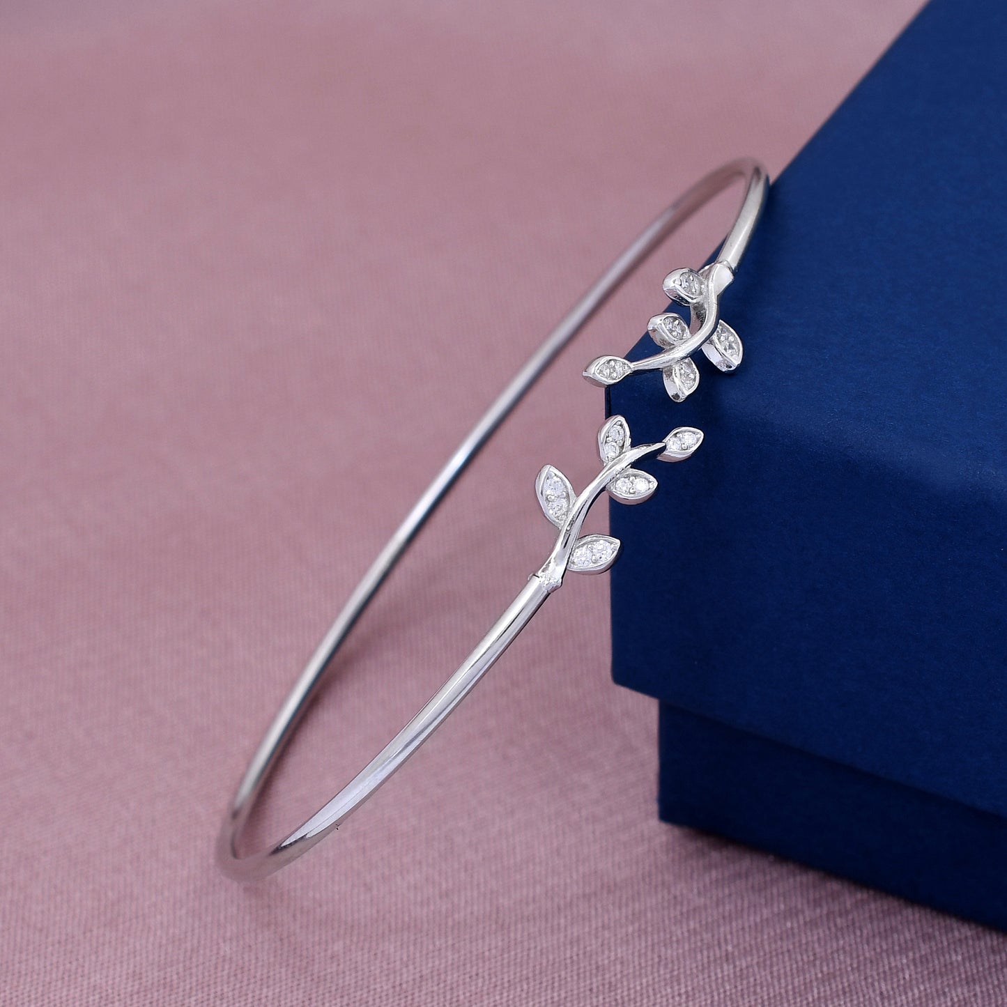 Leaf Design 925 Sterling Silver Bracelet