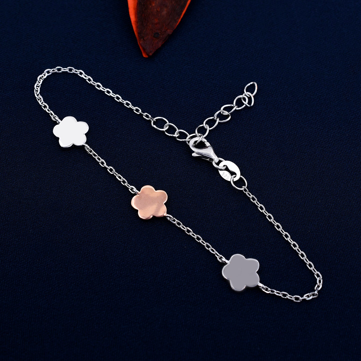 Flower Shape Design 925 Sterling Silver Bracelet