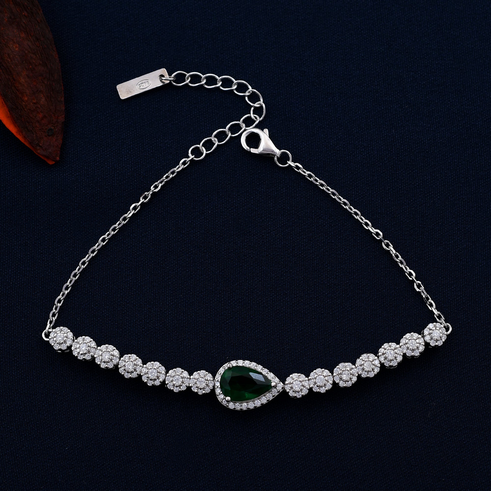 Fashionable 925 Sterling Silver Bracelet