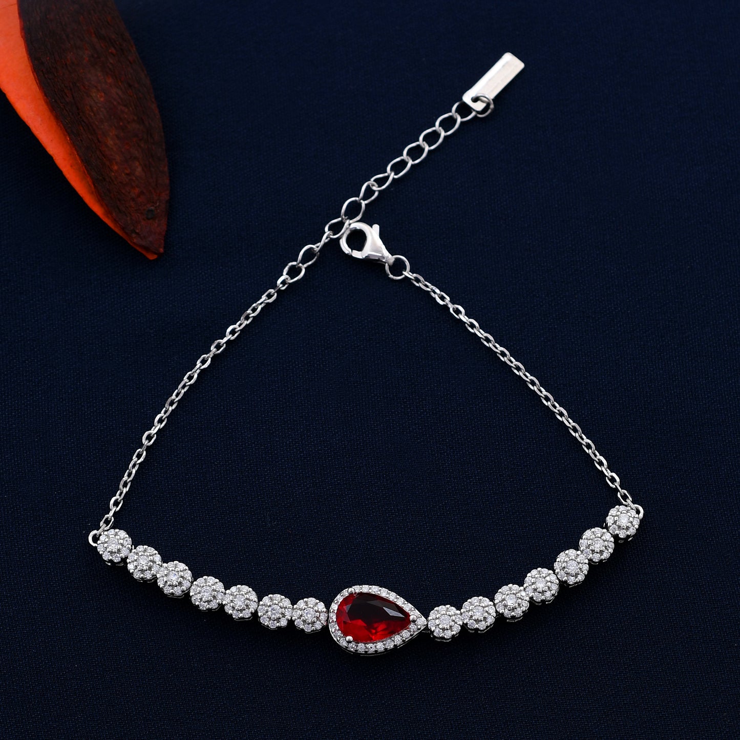 Fashionable 925 Sterling Silver Bracelet