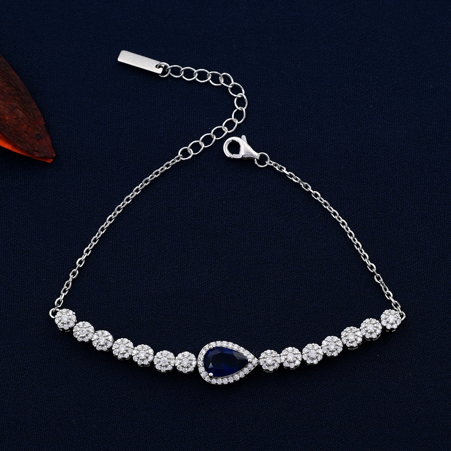 Fashionable 925 Sterling Silver Bracelet