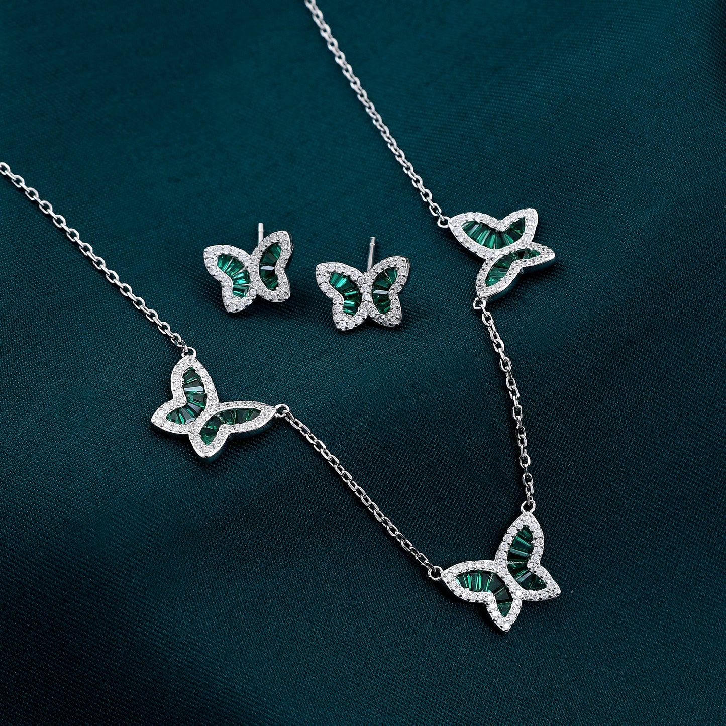 Emerald Butterfly Design 925 Sterling Silver Necklace Set