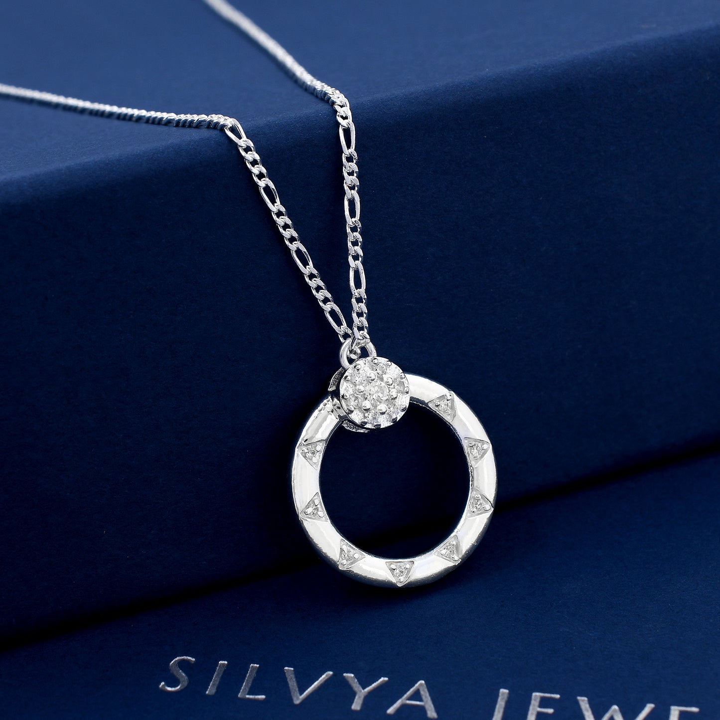 Circular Wheel Design 925 Sterling Silver Pendant