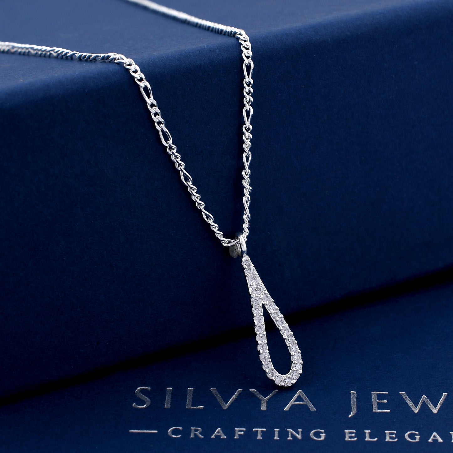 Tear Drop Design 925 Sterling Silver Pendant