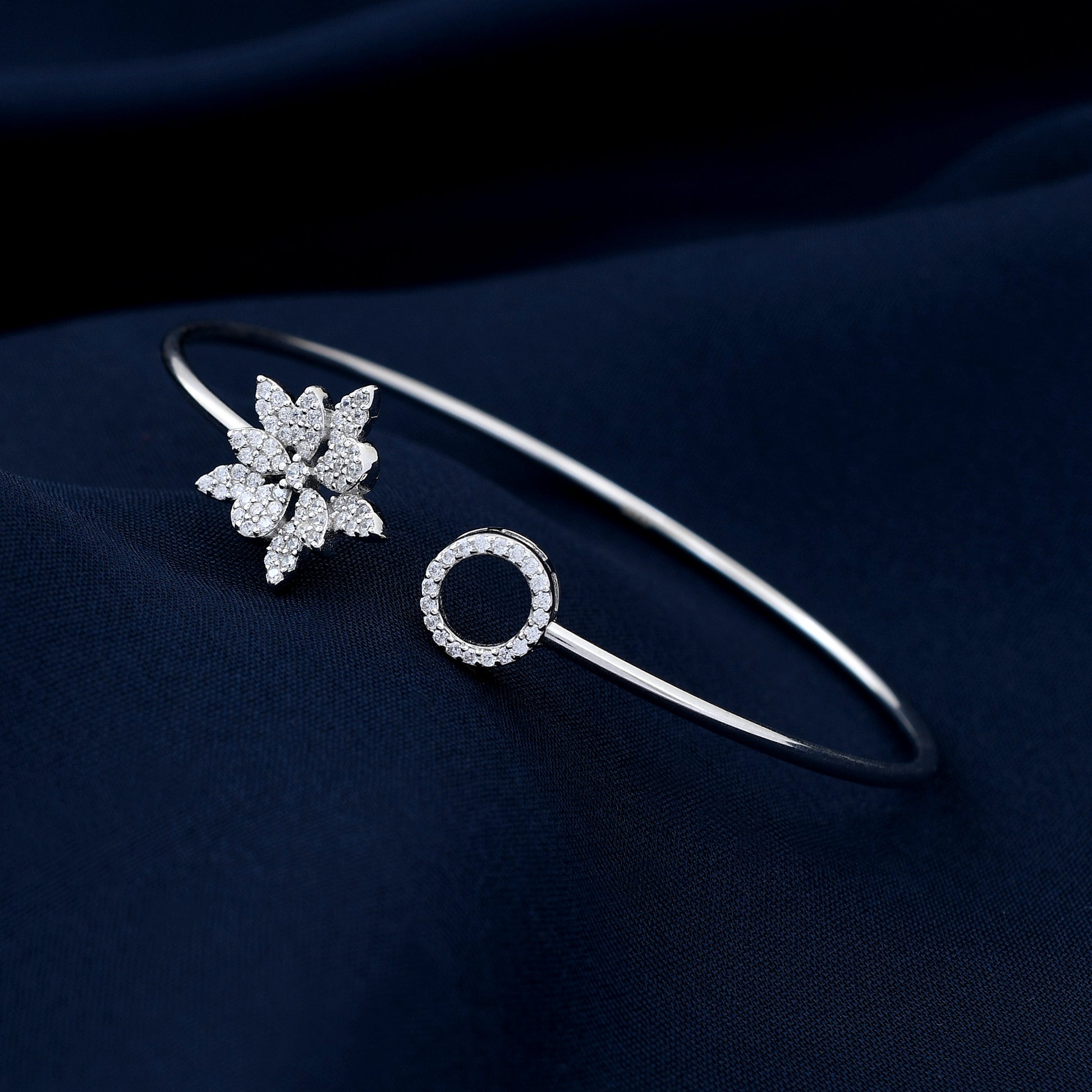 Zircon Flower Design 925 Sterling Silver Bracelet – Silvya Jewels