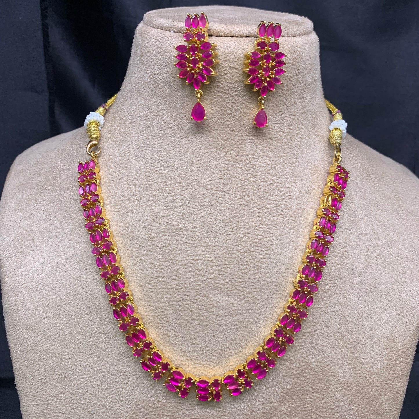 Necklace Set