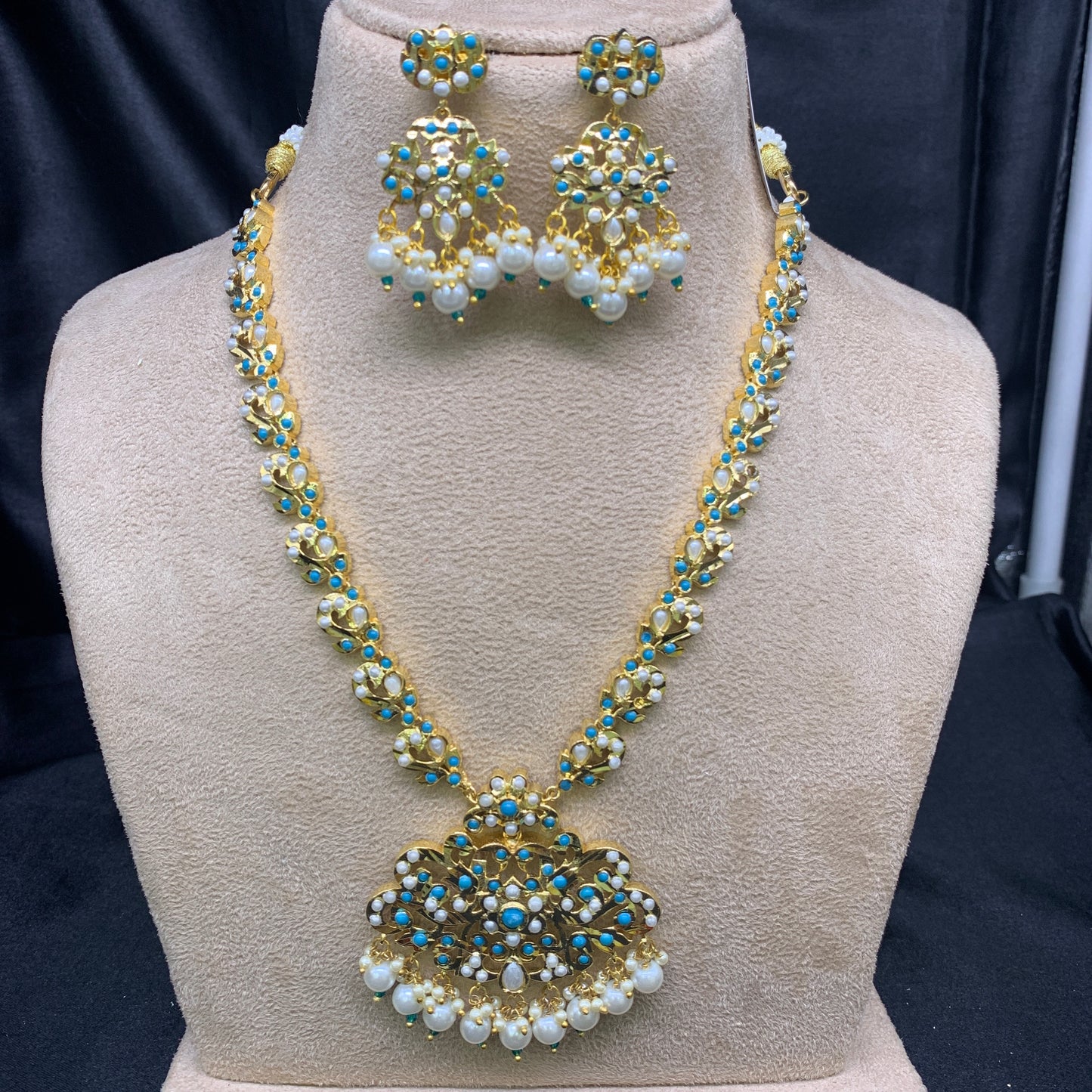 Necklace Set
