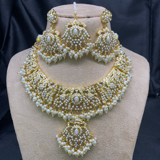 Necklace Set