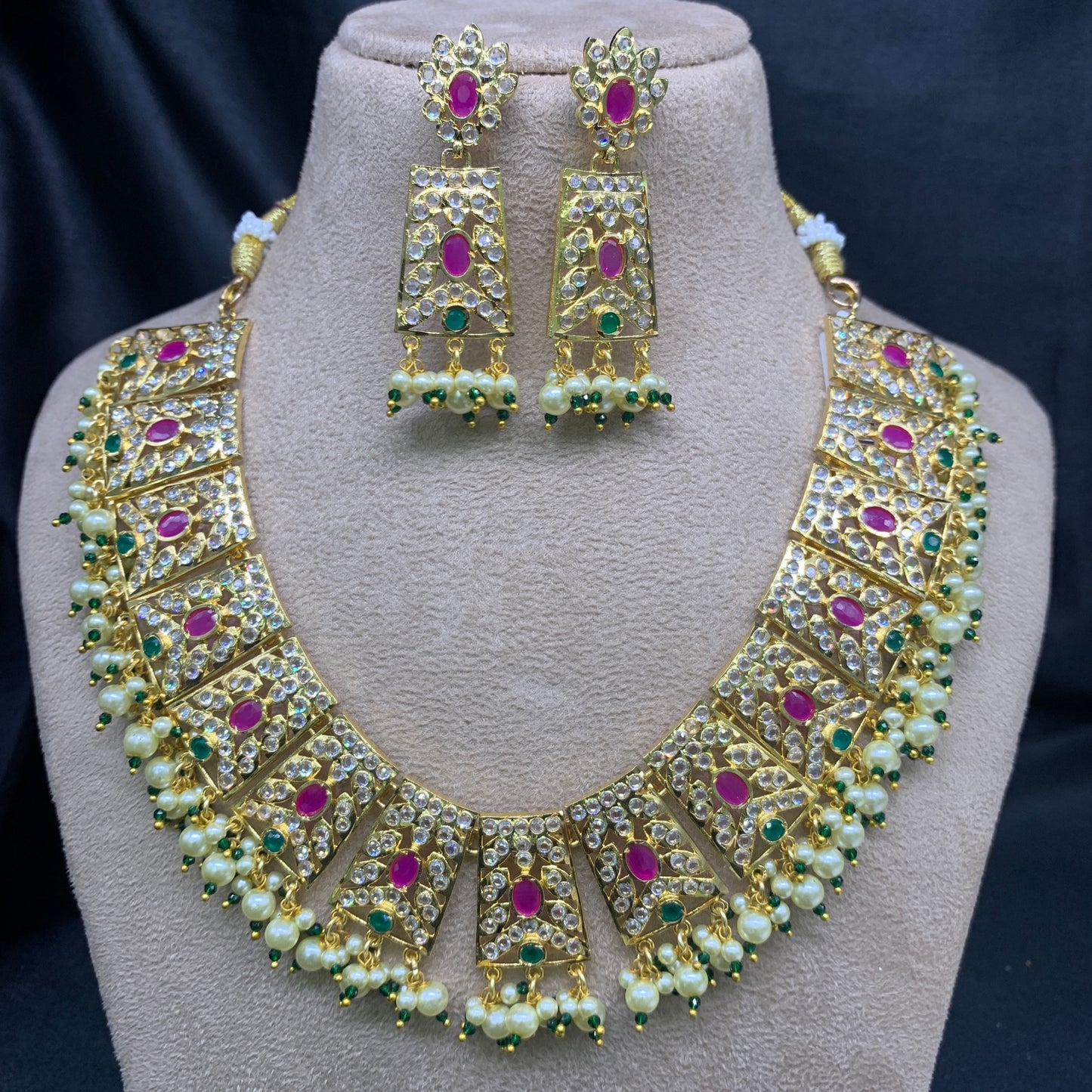 Necklace Set