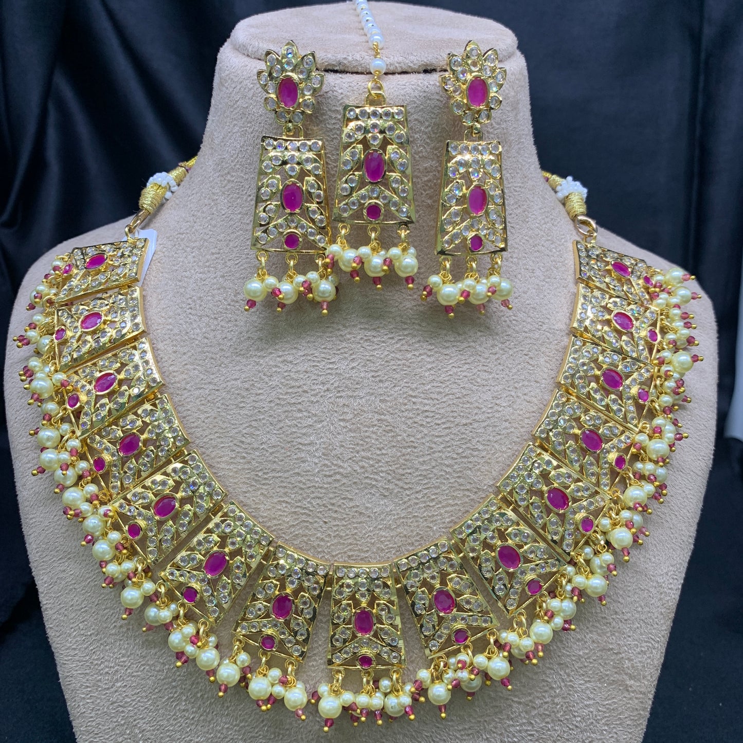 Necklace Set