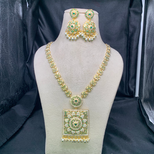 Necklace Set