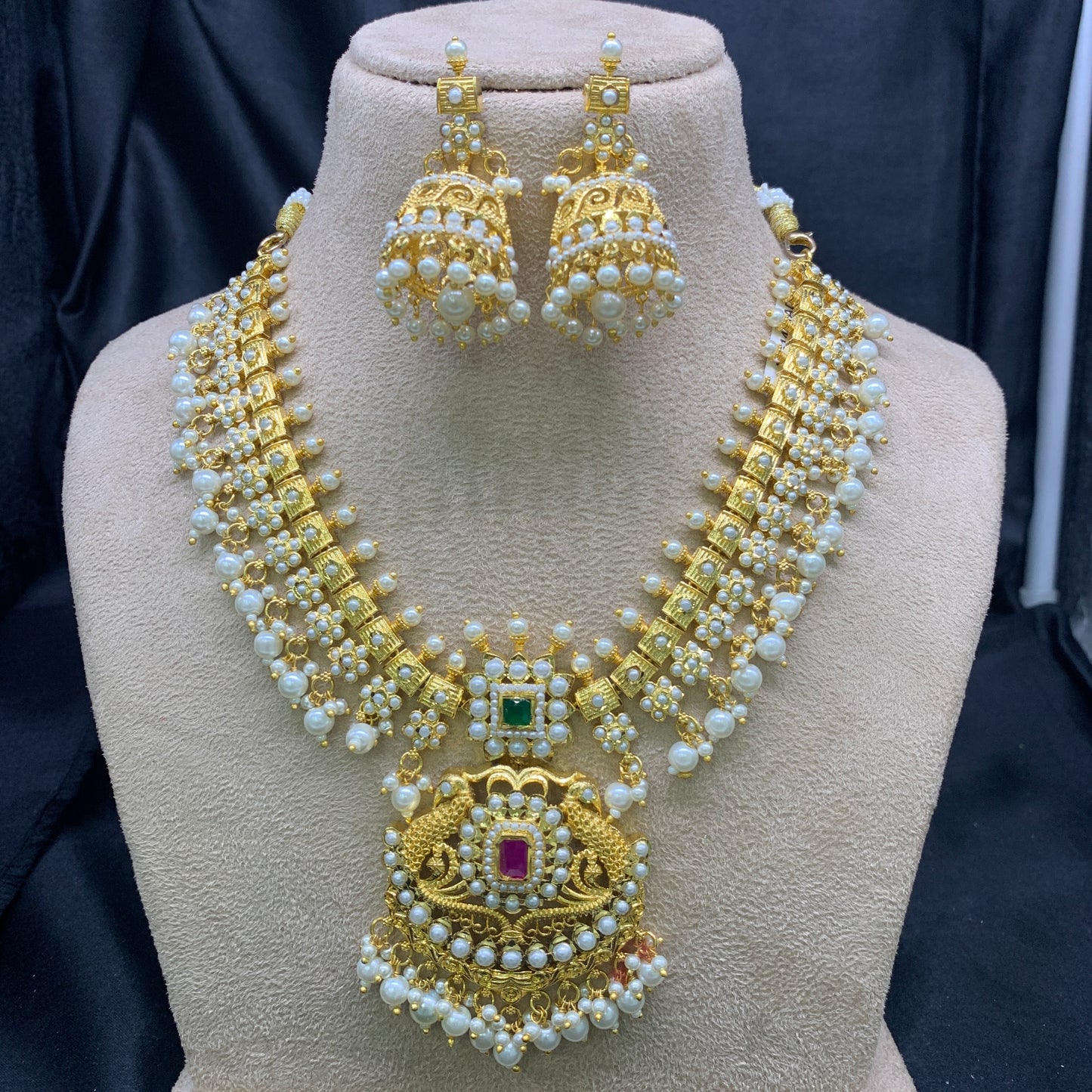 Necklace Set