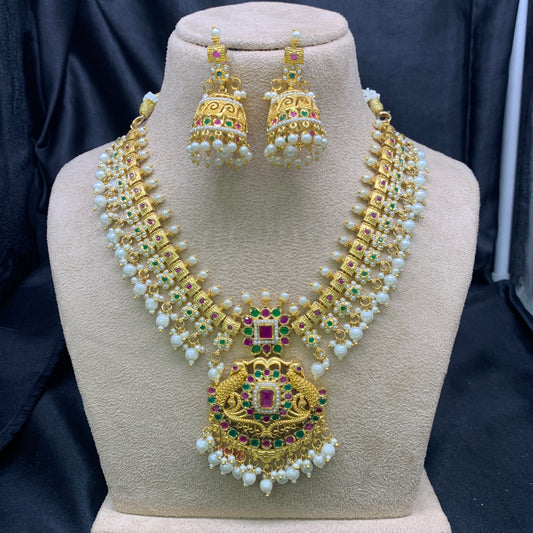 Necklace Set