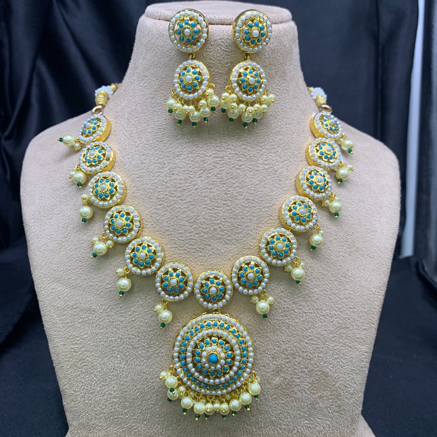 Necklace Set