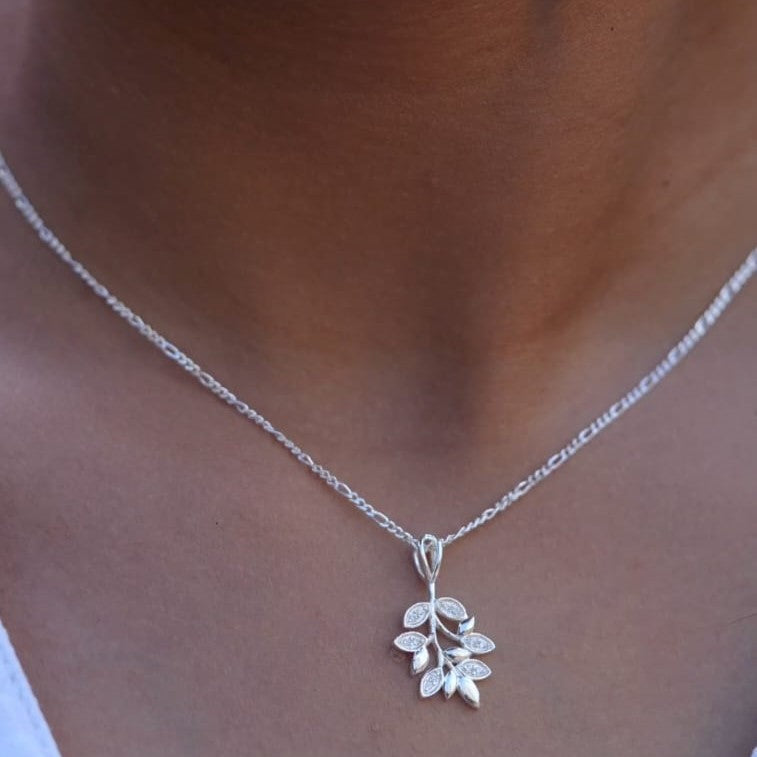 Leaf Design 925 Sterling Silver Pendant