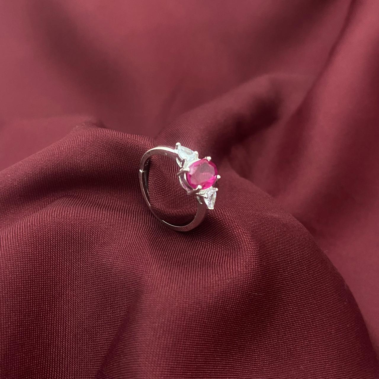 Elegant And Sleek Diamond 925 Sterling Silver Ring