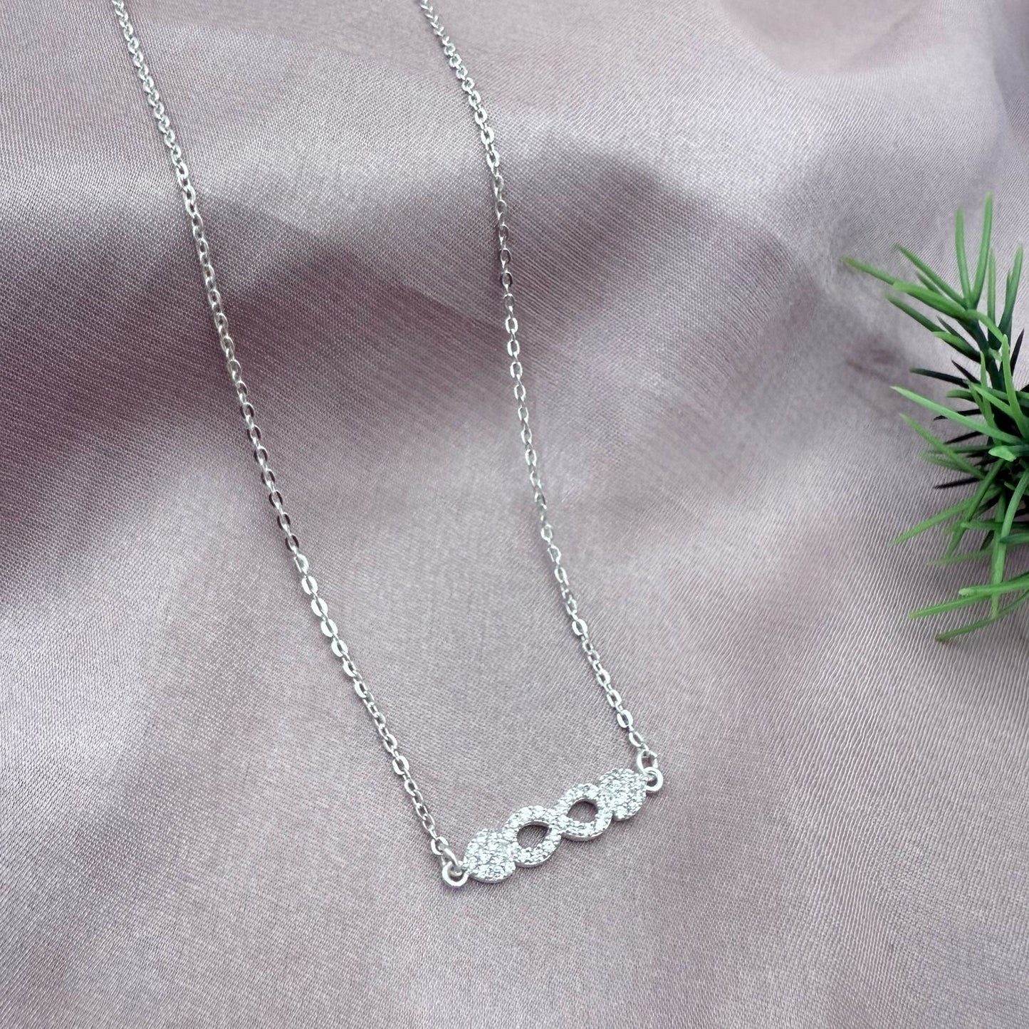 Crystal Stylish Infinity Design 925 Sterling Silver Pendant